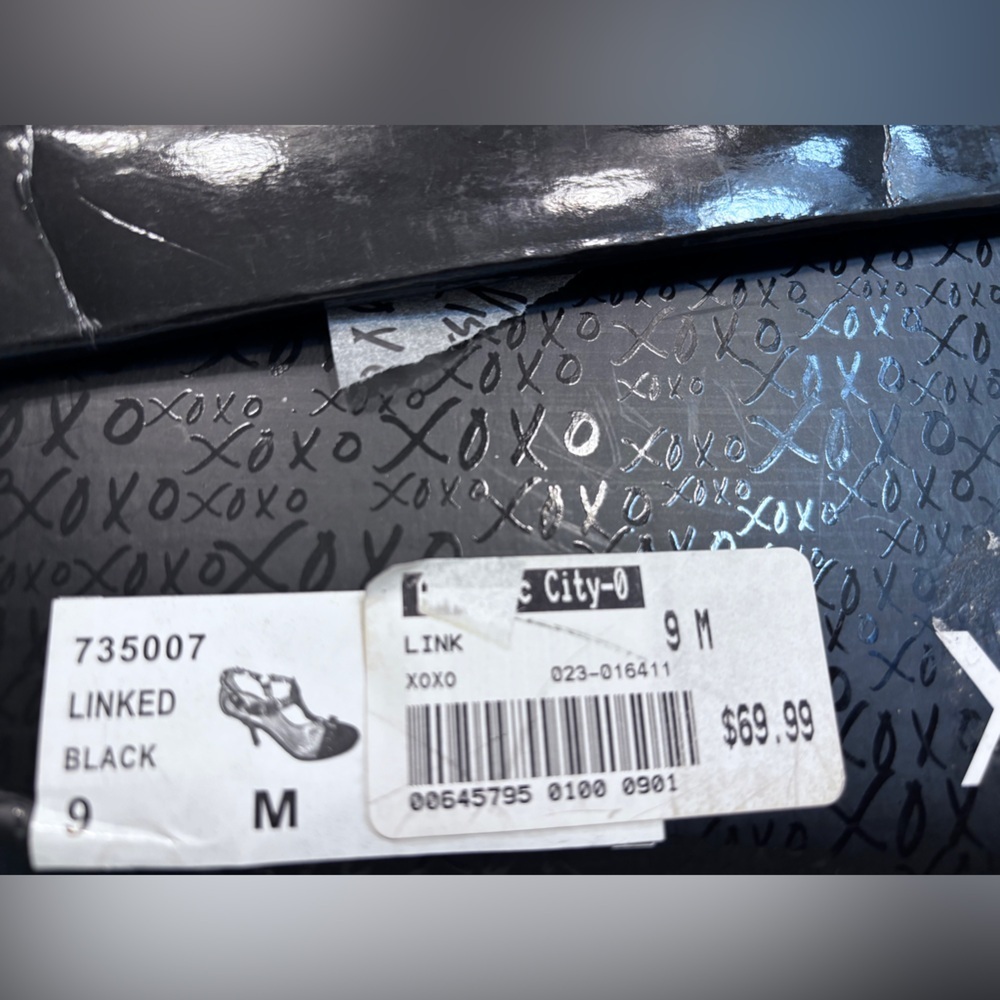 XOXO Black Linked Strappy heels with box Size:
9M - Picture 8 of 8
